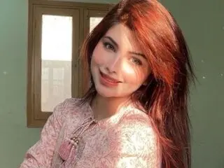 Real cam nude AyraNyx